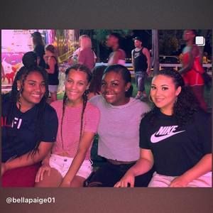 Meet your Posher, Isabella